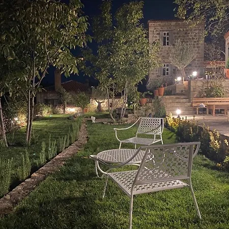 Perlacia 호텔 아다테페