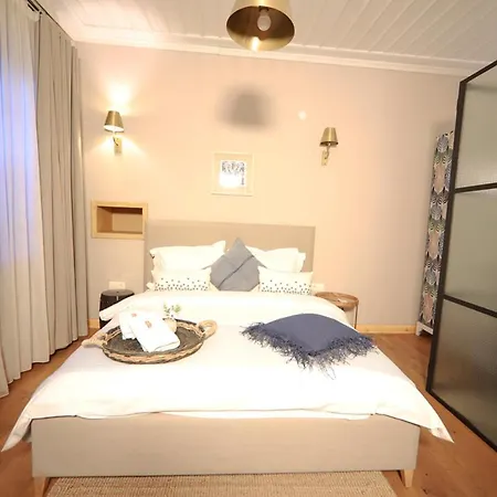 Perlacia 아다테페