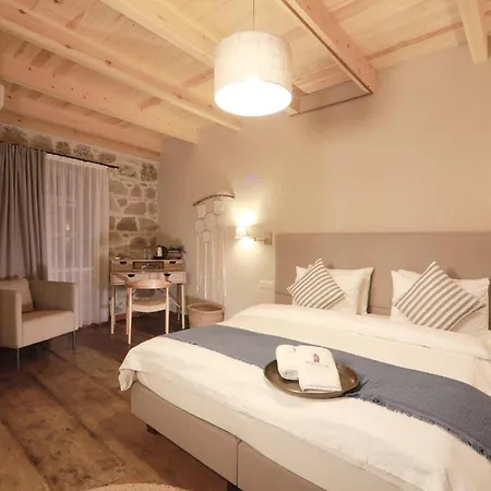 Hotel Perlacia *