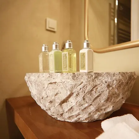 Perlacia 아다테페