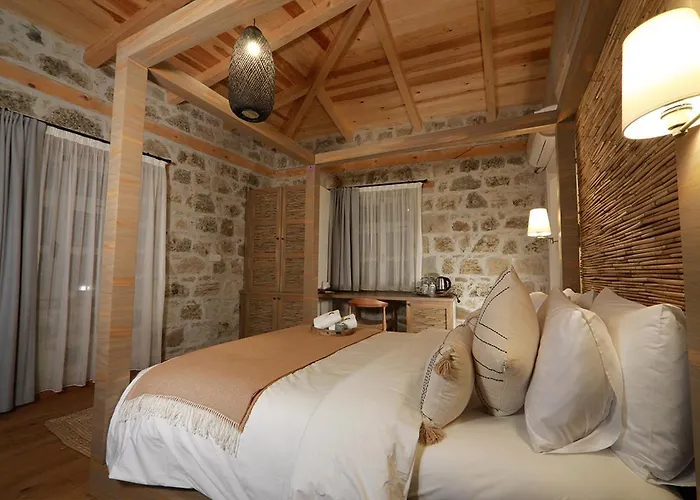 Perlacia * Adatepe (Ayvacik)